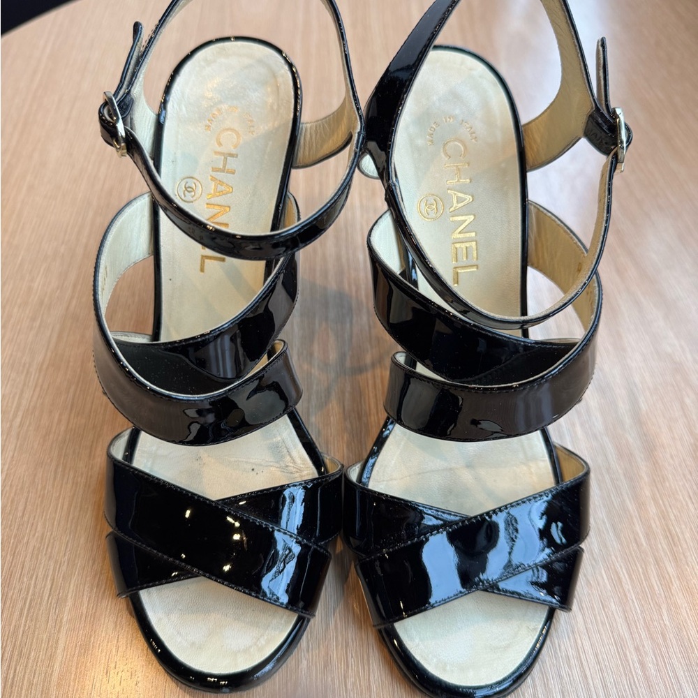 CHANEL Black Patent Leather High-Heeled Sandals